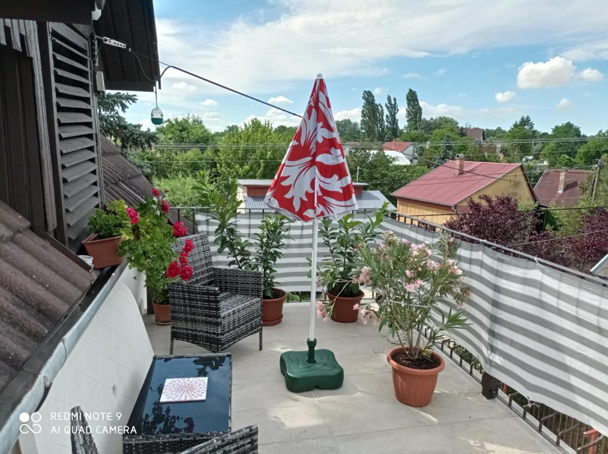 Toserdo Lakitelek Buitenkant foto