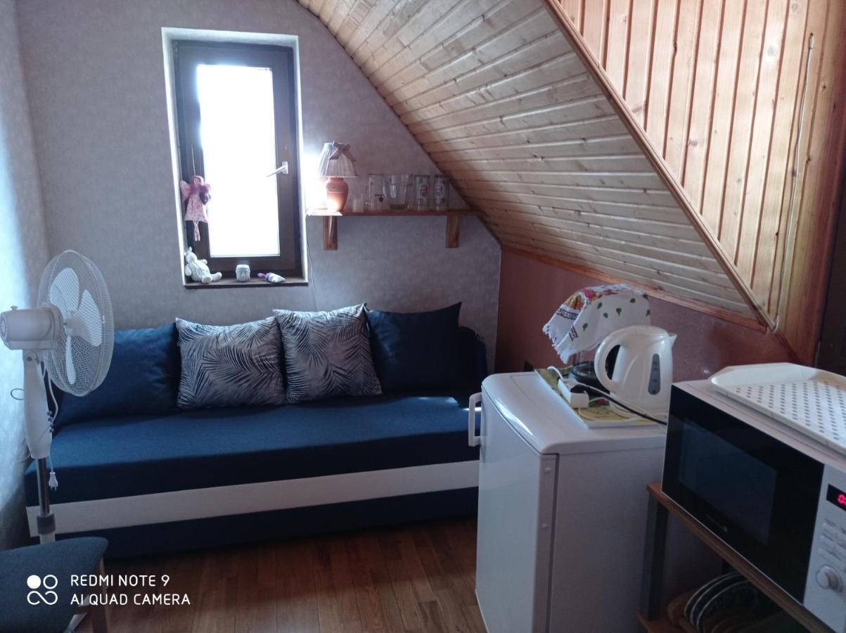 Toserdo Lakitelek Buitenkant foto